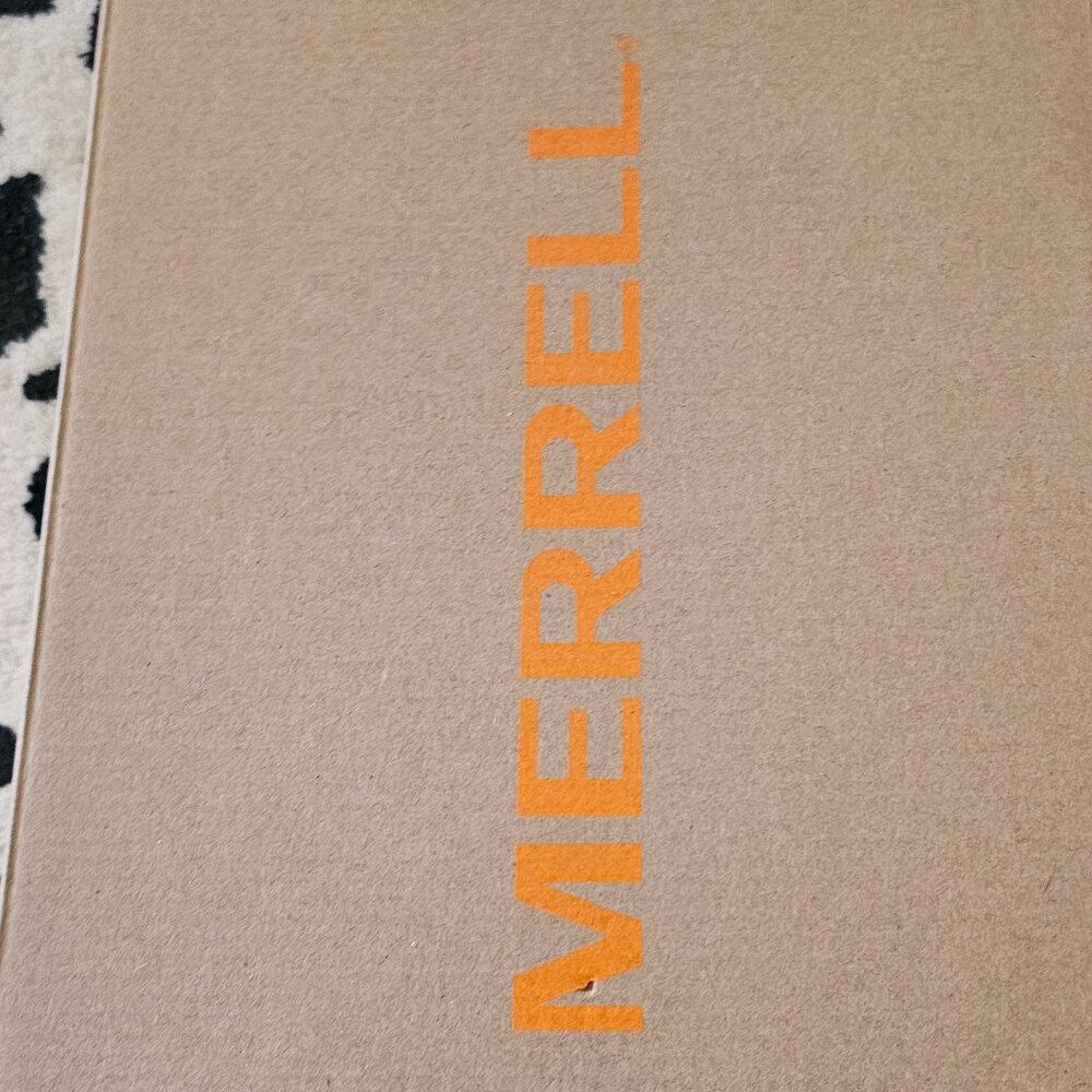 Brand new never worn Seaty Betty Merrell Winter Moc boots